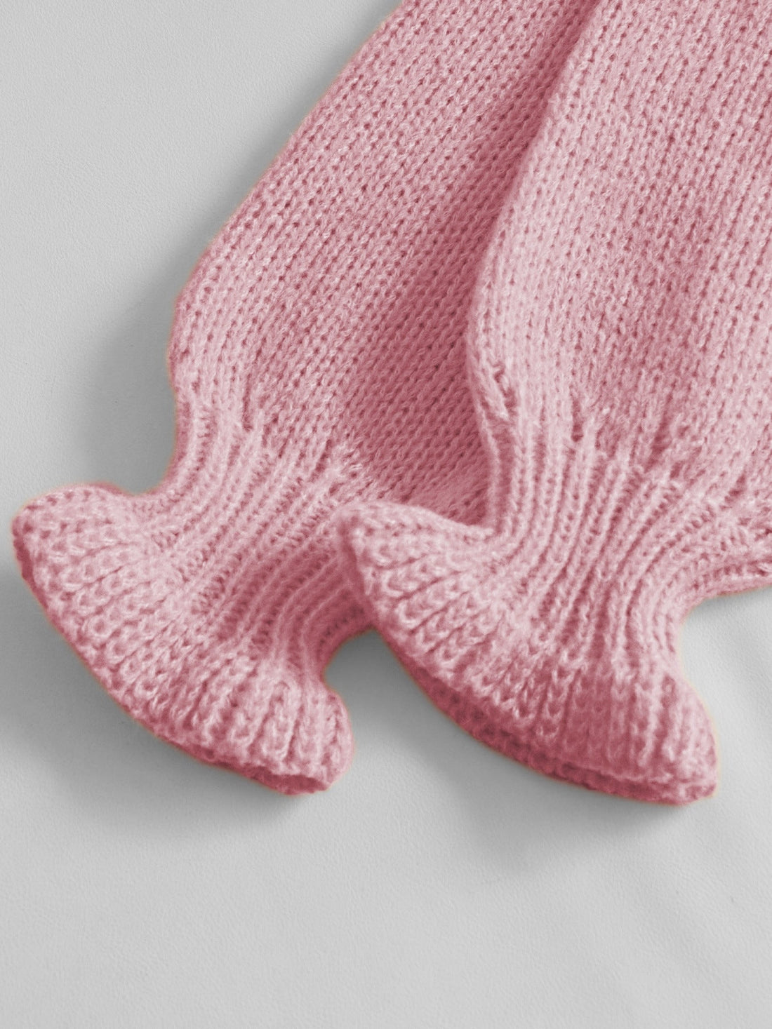 Ruffle Pearl Knit Cardigan | Cardigan mit Perlenknöpfen